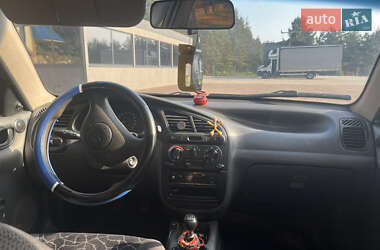 Седан Daewoo Lanos 2004 в 