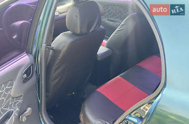 Седан Daewoo Lanos 2003 в 