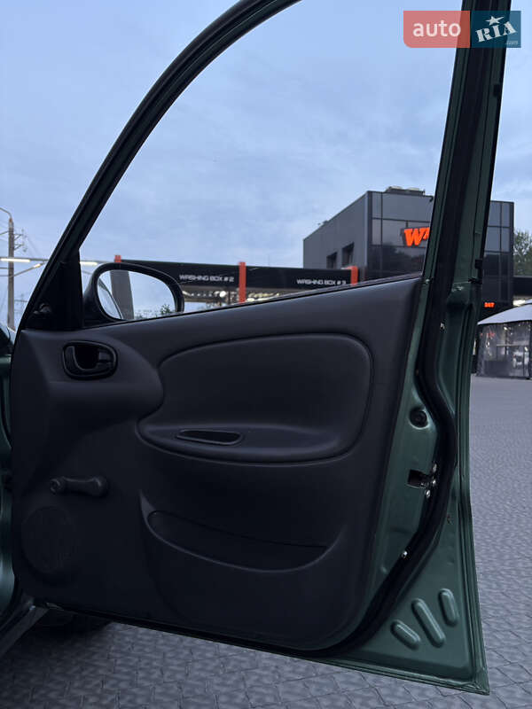 Седан Daewoo Lanos 2009 в Полтаві