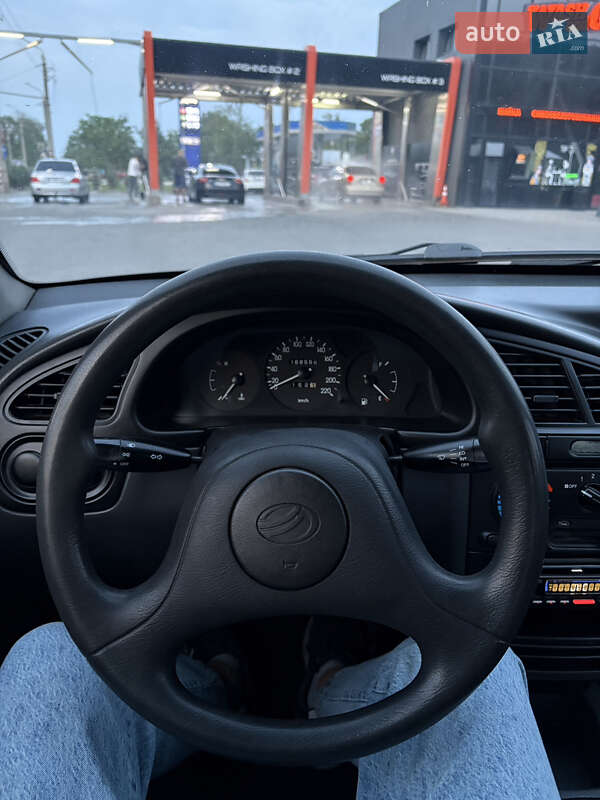 Седан Daewoo Lanos 2009 в Полтаві