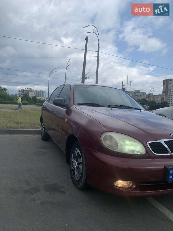 Седан Daewoo Lanos 2008 в Києві