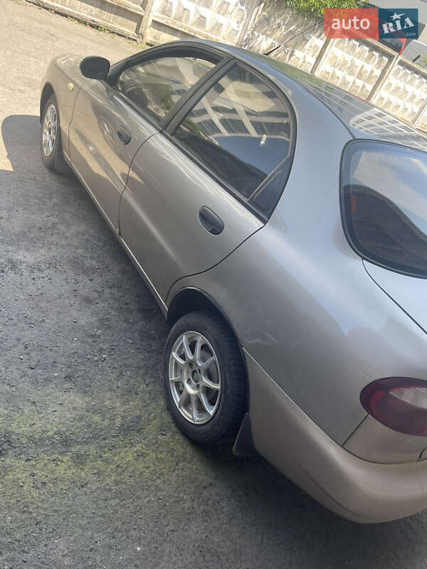 Седан Daewoo Lanos 2008 в 