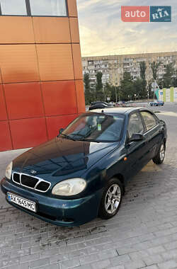 Седан Daewoo Lanos 2003 в Дніпрі