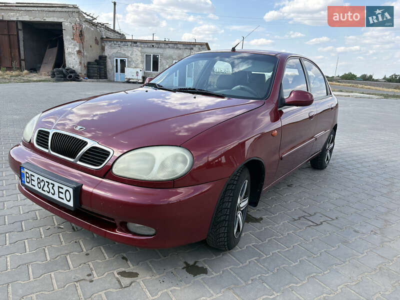 Хэтчбек Daewoo Lanos 2008 в Снигиревке