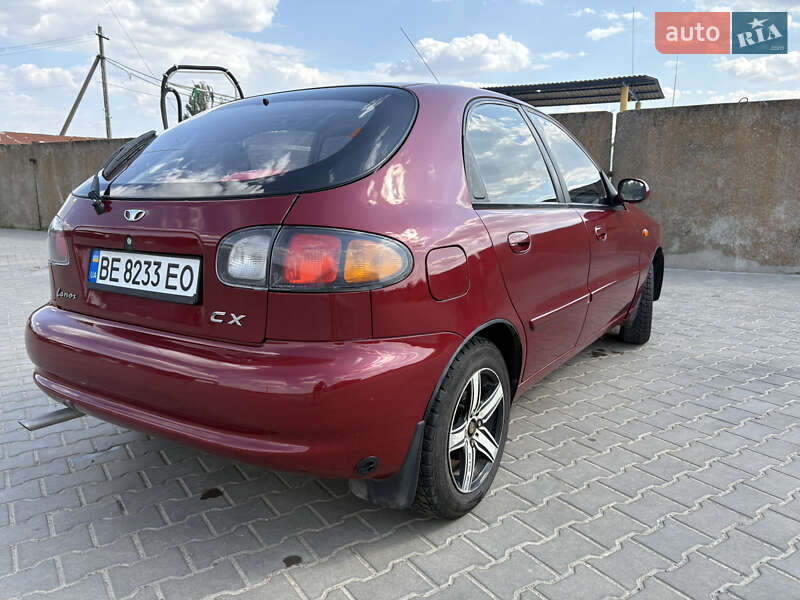 Хэтчбек Daewoo Lanos 2008 в Снигиревке