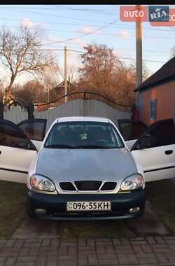 Седан Daewoo Lanos 1998 в 