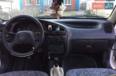 Седан Daewoo Lanos 1998 в 