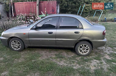 Седан Daewoo Lanos 2004 в Петровому