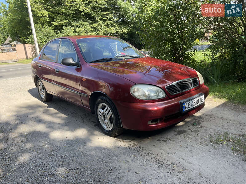 Седан Daewoo Lanos 2002 в Виннице
