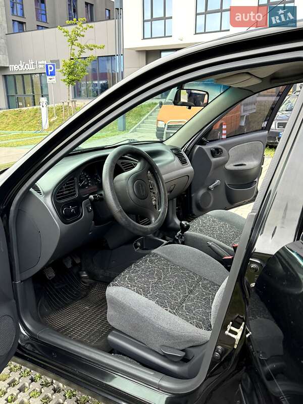 Седан Daewoo Lanos 2008 в Львове