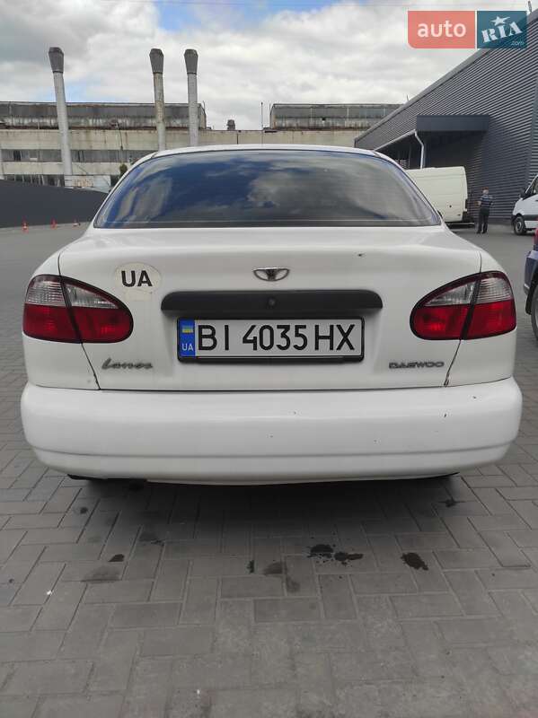 Седан Daewoo Lanos 2003 в Кременчуге