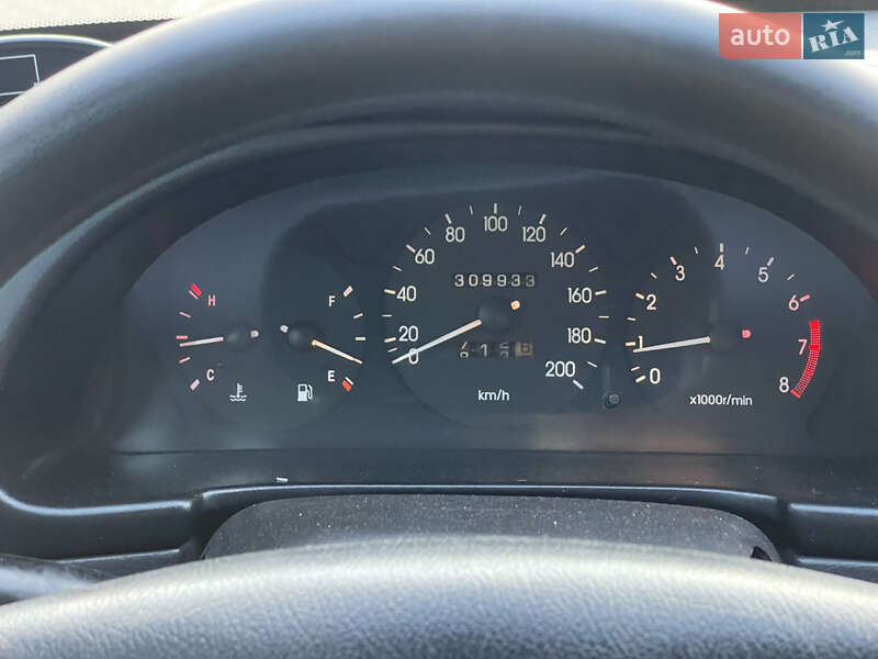 Седан Daewoo Lanos 2003 в Киеве