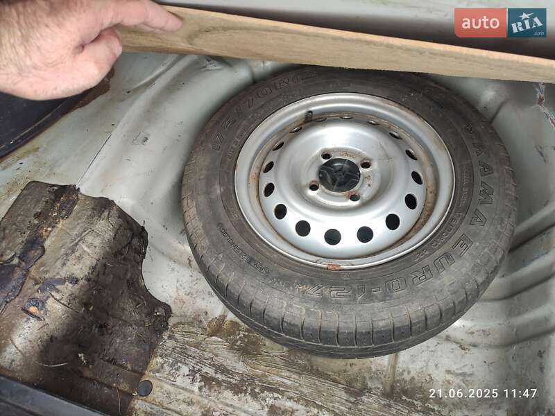 Седан Daewoo Lanos 2008 в Гатне