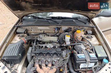 Седан Daewoo Lanos 2004 в 