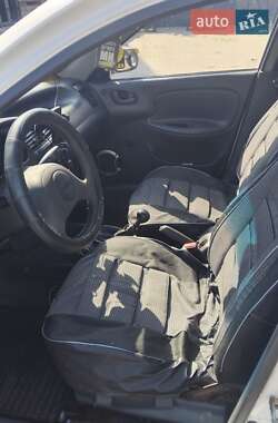 Седан Daewoo Lanos 1998 в 
