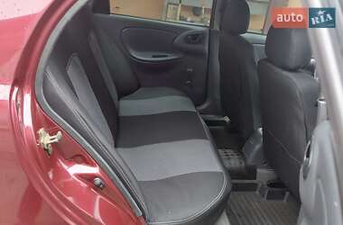 Седан Daewoo Lanos 1998 в 