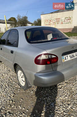 Седан Daewoo Lanos 2006 в Надворной