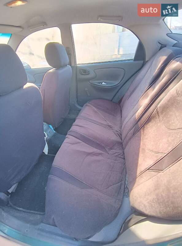 Седан Daewoo Lanos 2009 в Житомире