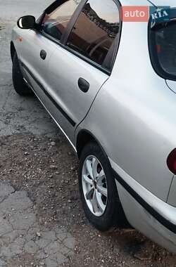 Седан Daewoo Lanos 2004 в Новій Ушиці