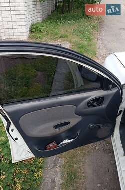 Седан Daewoo Lanos 2008 в 