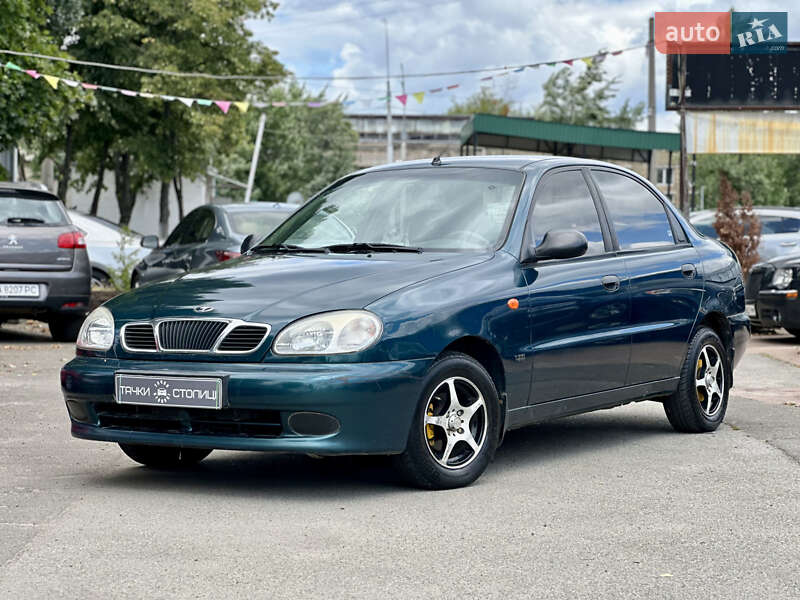 Седан Daewoo Lanos 2004 в Киеве