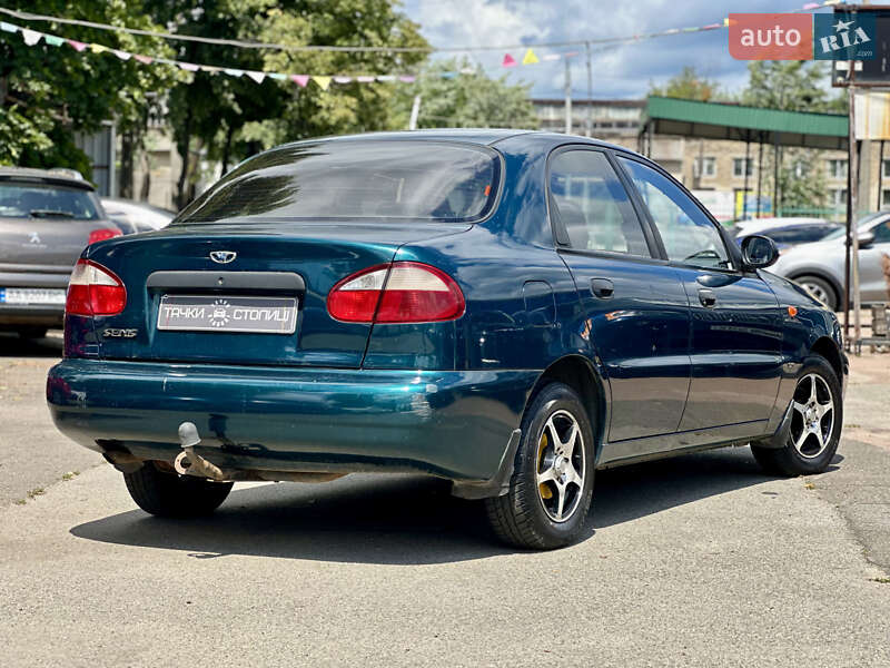 Седан Daewoo Lanos 2004 в Киеве
