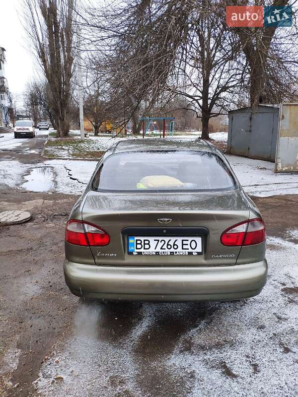 Седан Daewoo Lanos 2004 в Кропивницком