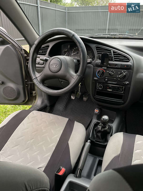 Седан Daewoo Lanos 2006 в Львові