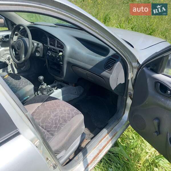 Седан Daewoo Lanos 2006 в Львове
