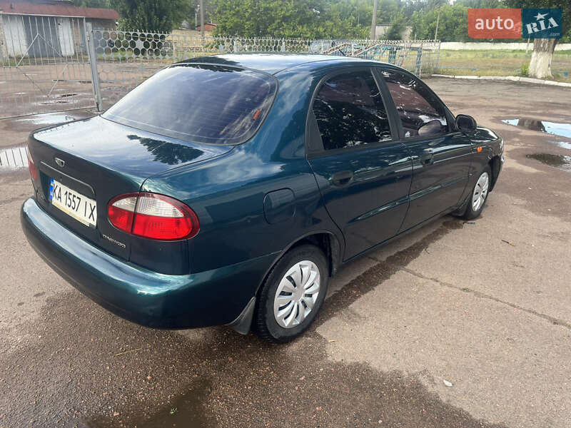 Седан Daewoo Lanos 2005 в Киеве
