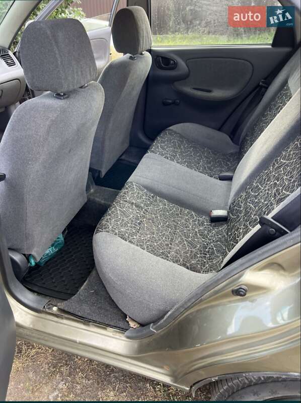 Седан Daewoo Lanos 2005 в Днепре