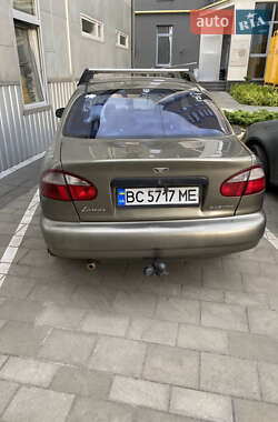 Седан Daewoo Lanos 2005 в Львові