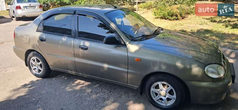 Хэтчбек Daewoo Lanos 2003 в Днепре