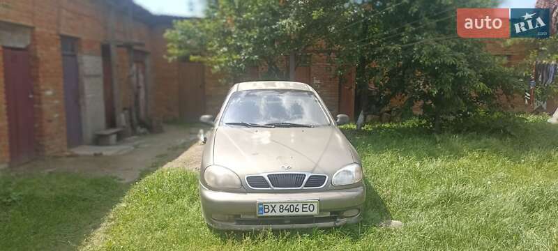 Седан Daewoo Lanos 2002 в Черном Острове