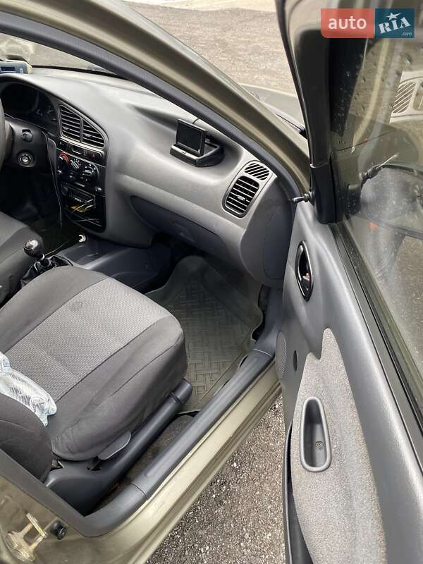 Седан Daewoo Lanos 2006 в Новомосковске