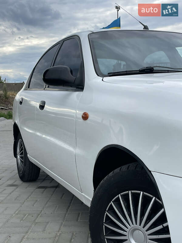 Седан Daewoo Lanos 2004 в Черкассах