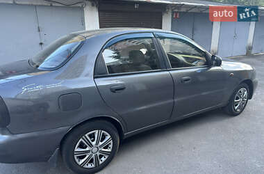 Седан Daewoo Lanos 2012 в 