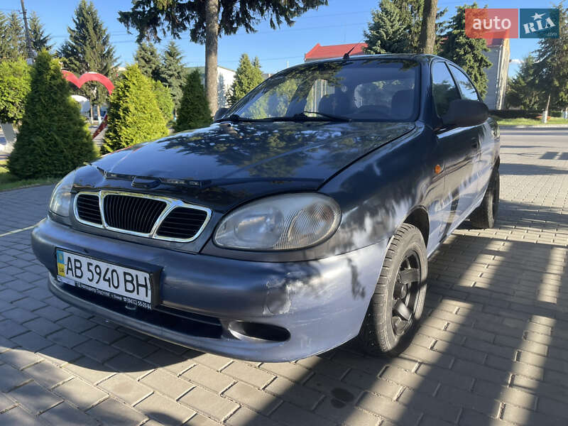 Седан Daewoo Lanos 2010 в Калиновке