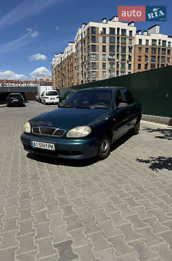 Седан Daewoo Lanos 2004 в Киеве