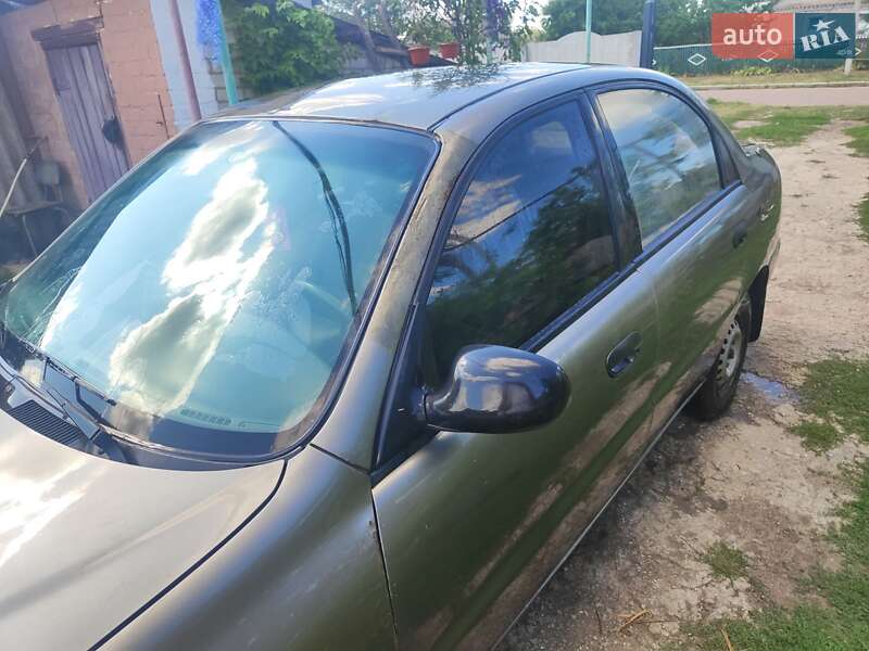 Седан Daewoo Lanos 2002 в Каменском