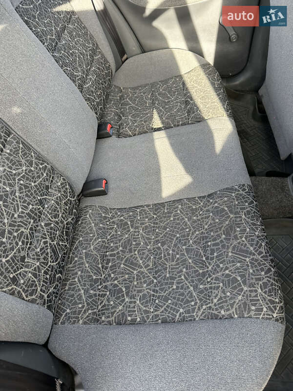 Седан Daewoo Lanos 2008 в Ровно