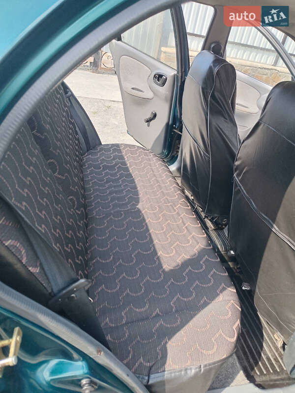 Седан Daewoo Lanos 2006 в Звягеле