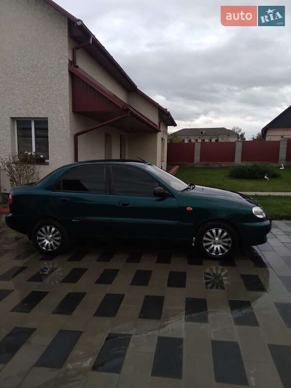 Седан Daewoo Lanos 2005 в Козове
