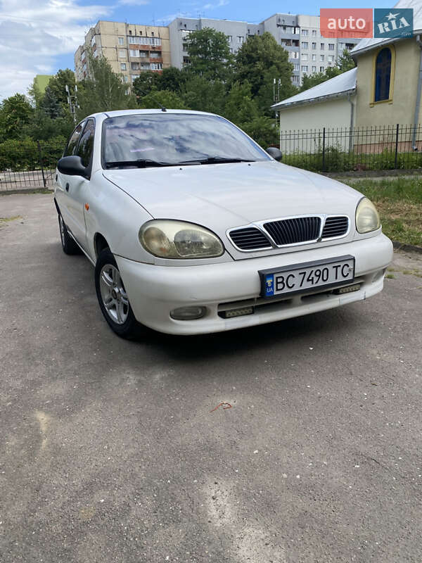 Седан Daewoo Lanos 2003 в Львове