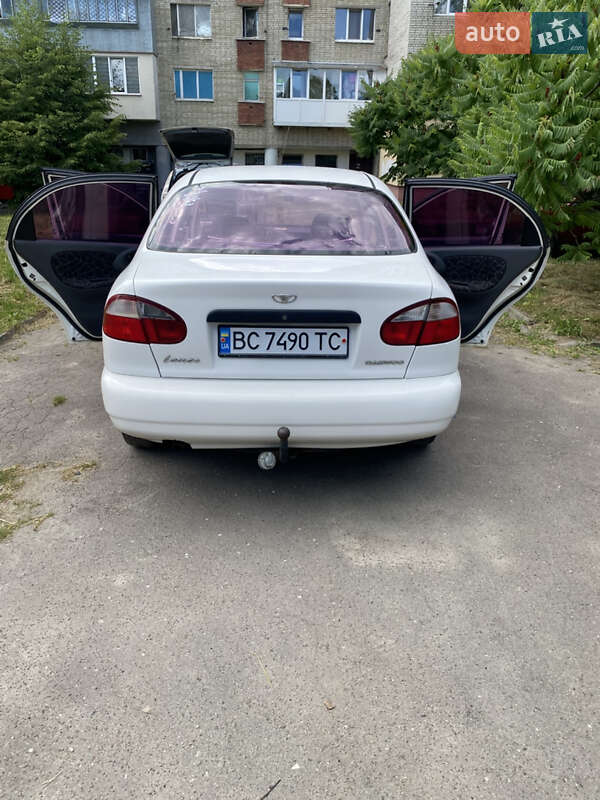 Седан Daewoo Lanos 2003 в Львове