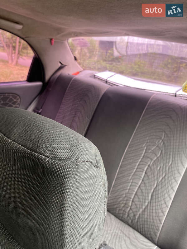 Седан Daewoo Lanos 2003 в Львове