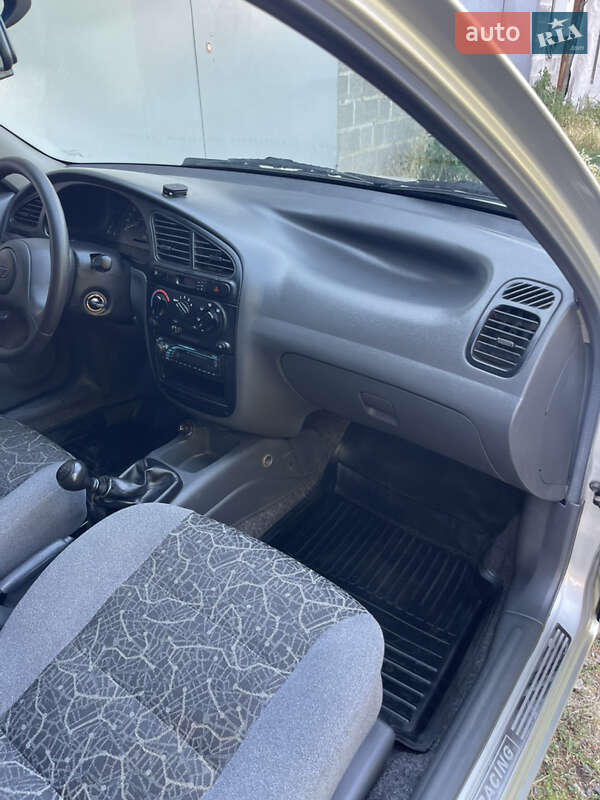Седан Daewoo Lanos 2007 в Знам'янці
