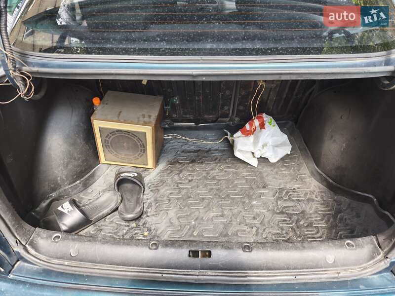 Седан Daewoo Lanos 2002 в Києві