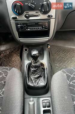 Седан Daewoo Lanos 2003 в 