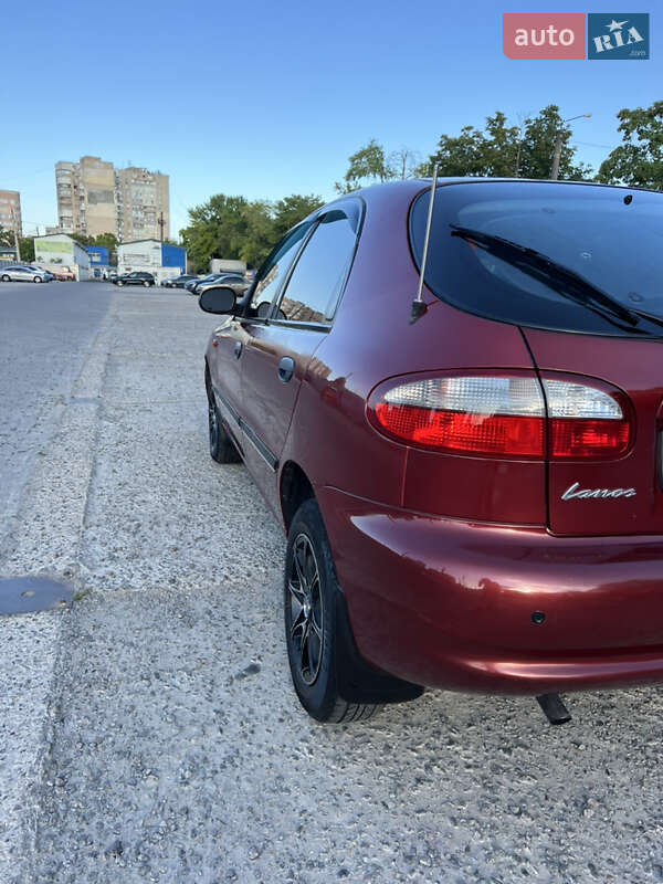 Хетчбек Daewoo Lanos 2002 в Одесі